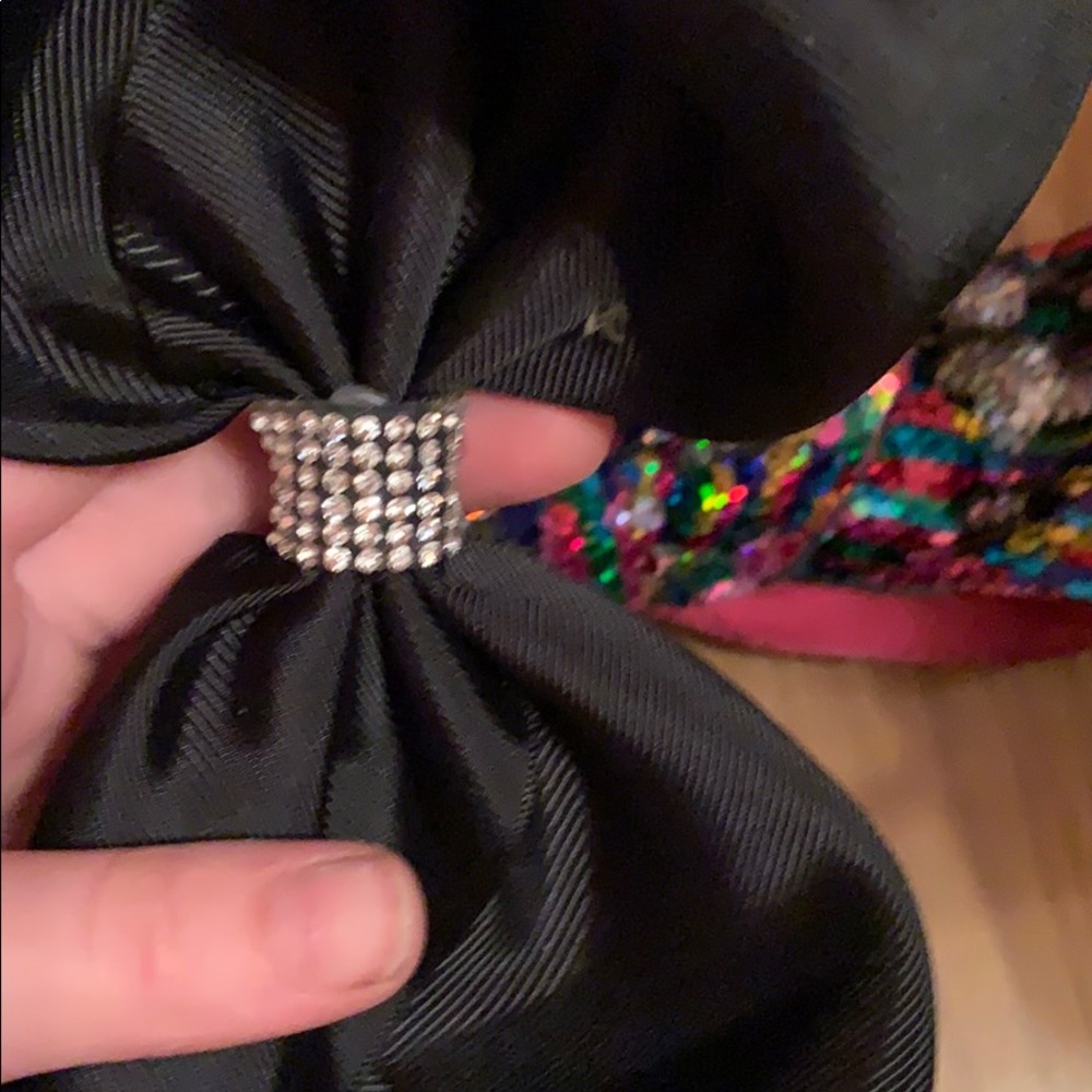 2bows - Picture 3 of 4